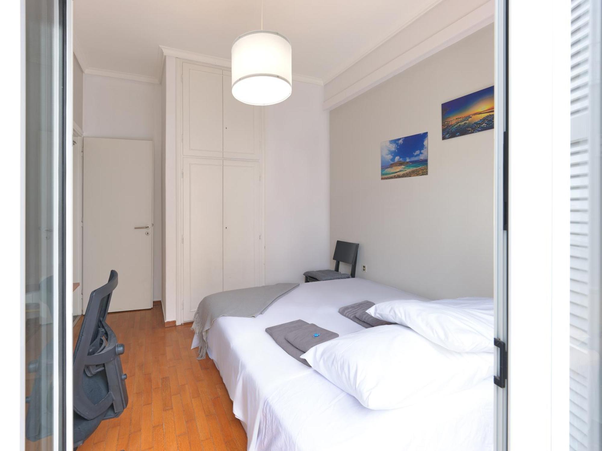 Central Pagrati Apartment With Park View Balcony - Opp Pangrati Grove Athén Kültér fotó