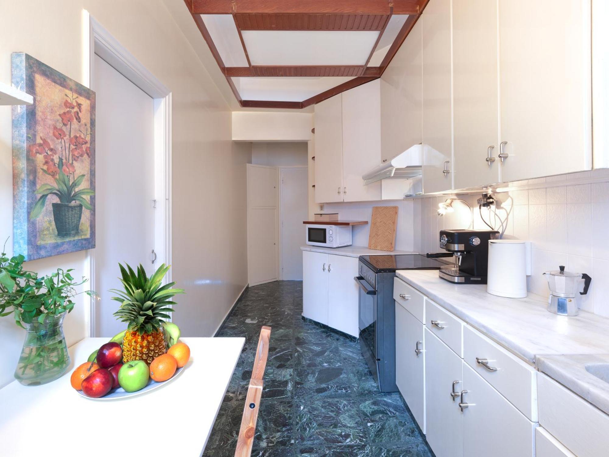 Central Pagrati Apartment With Park View Balcony - Opp Pangrati Grove Athén Kültér fotó